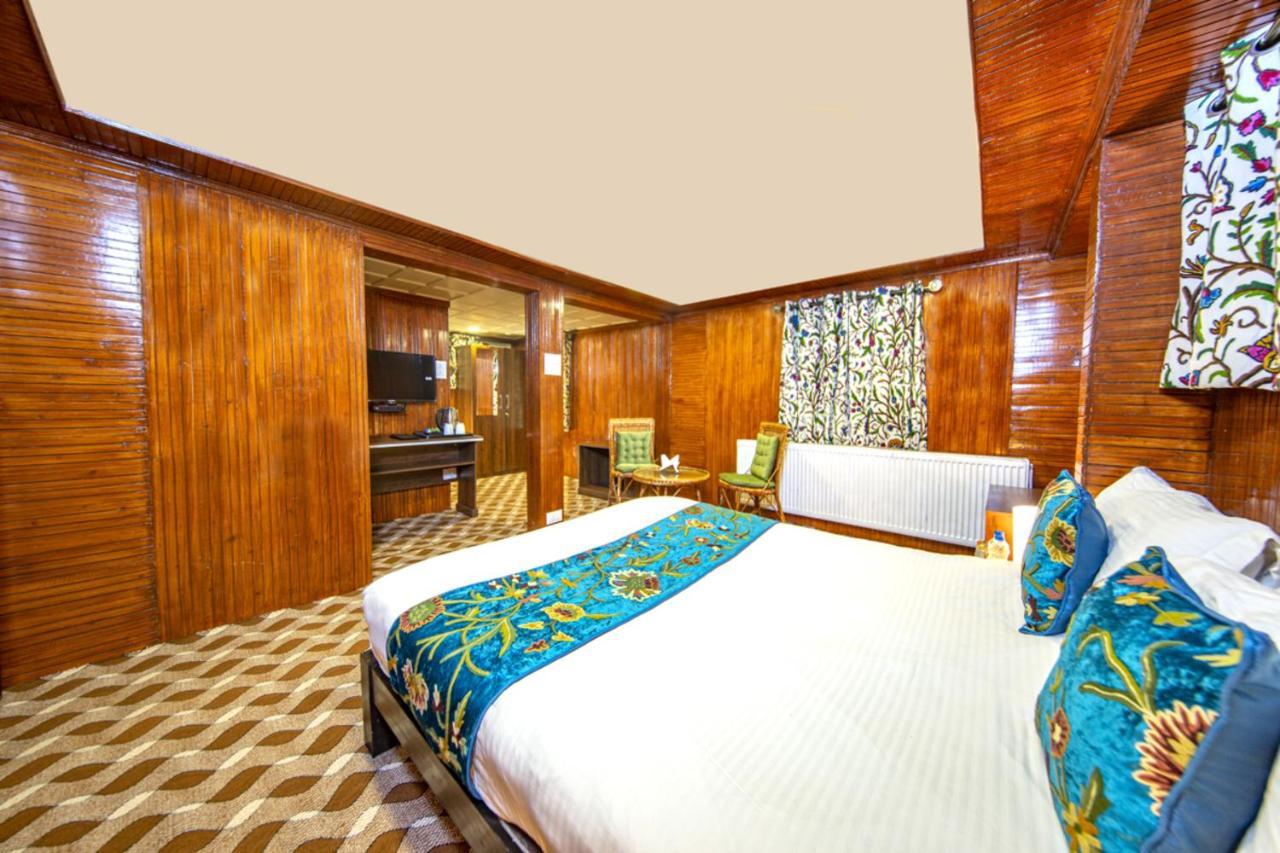 Gulmarg Ski Hill Resort Kültér fotó